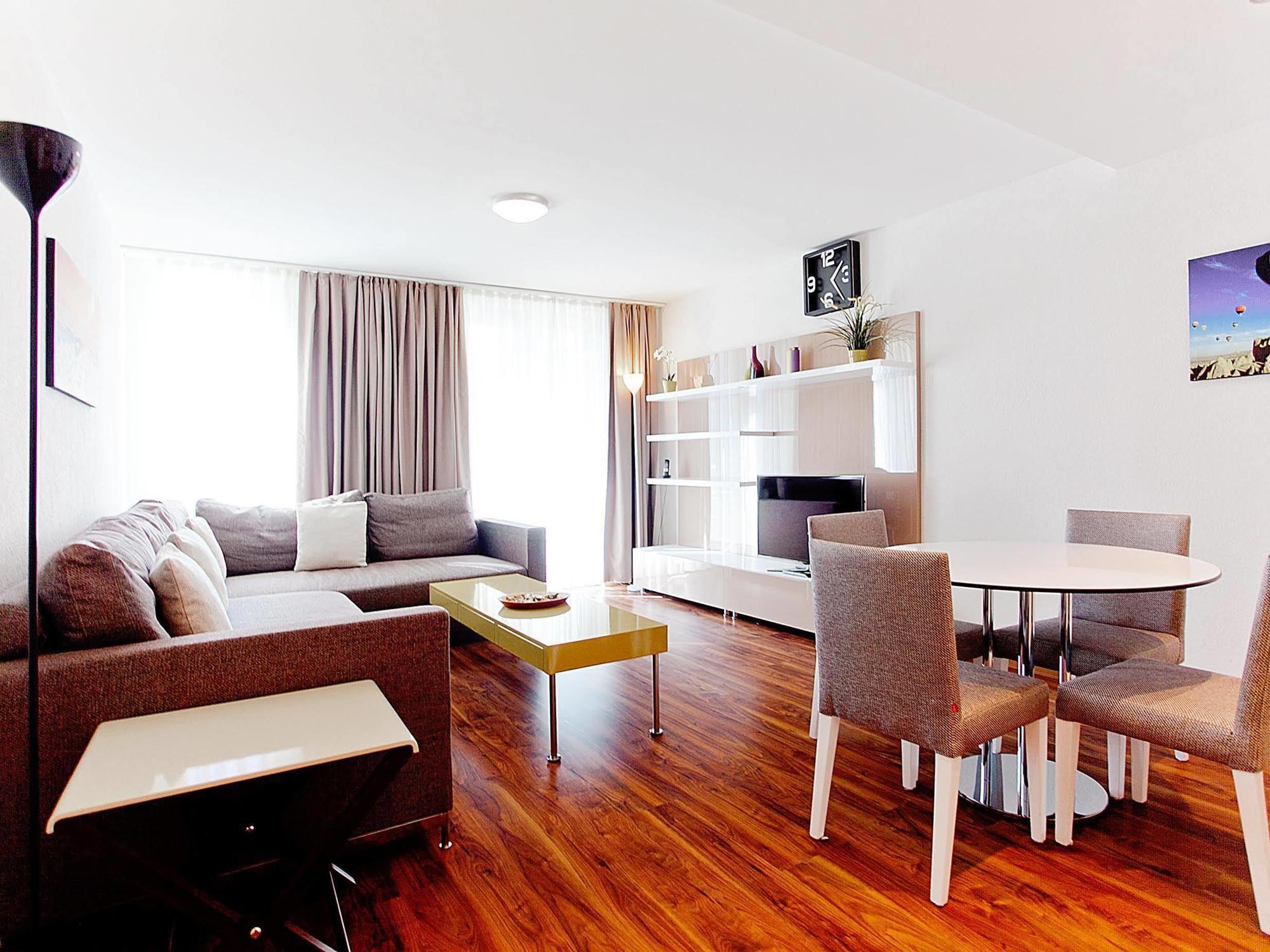 Premium Apartments By Livingdowntown Цюрих Екстериор снимка