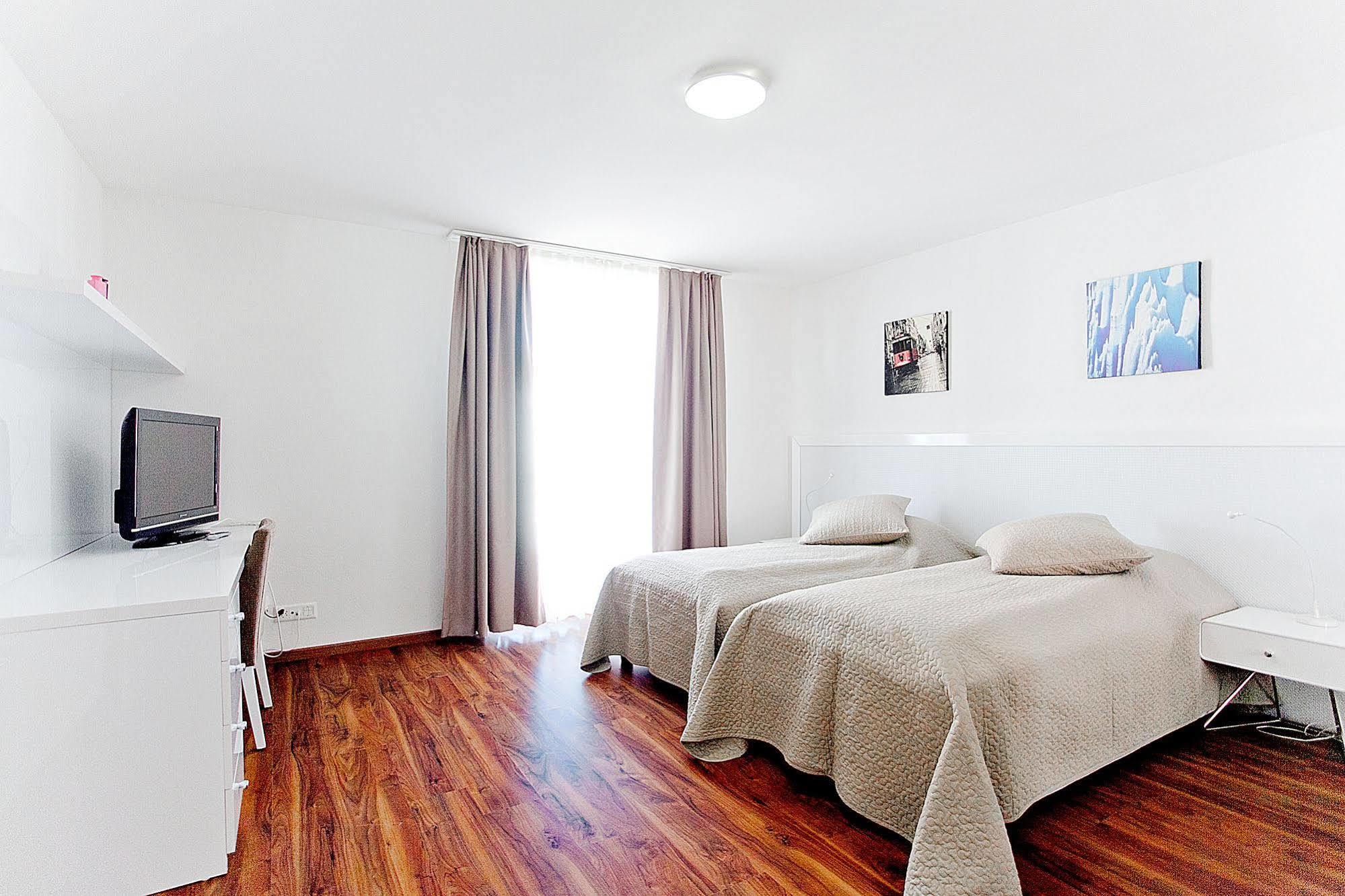 Premium Apartments By Livingdowntown Цюрих Екстериор снимка